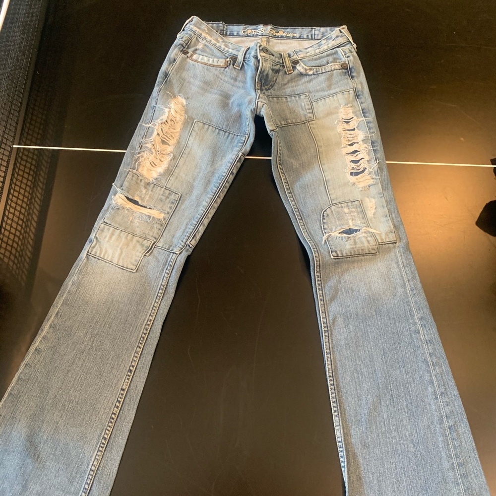 GUESS JEANS